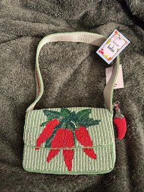 Beaded bag chili pepper. Perfect size, little shoulder bag. So cute